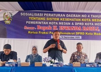 Anggota DPRD Medan H.Iswanda Ramli saat sosialisasi peraturan daerah (Perda) Kota Medan No. 4 Tahun 2012 tentang Sistem Kesehatan Kota Medan. (Foto Ist)