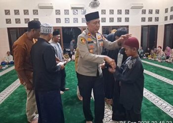 Kapolsek Tanah Jawa, Kompol Asmon Bufitra, S.H., M.H., menghadiri acara peringatan Hari Maulid Nabi Muhammad SAW 1447 H/2025 M
