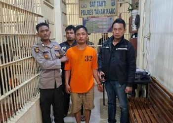 Pelaku Ganda Nainggolan resmi ditahan di Polres Tanah Karo. (Foto Ist)