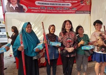 Anggota DPRD Medan DR Dra Lily MBA MH saat sosper produk hukum Pemko Medan Perda No 2 Tahun 2024 tentang Perlindungan Penyandang Disabilitas dan Lanjut Usia. (Foto Ist)
