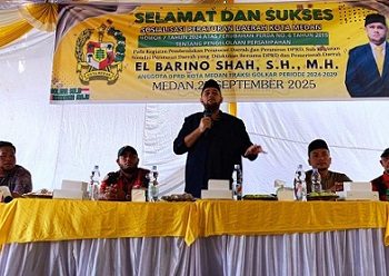 Anggota DPRD Medan El Barino Shah SH MH saat sosper Perda No 7 Tahun 2024 tentang Perubahan atas Perda No 6 Tahun 2015 tentang pengelolaan Persampahan di Jl Sisingamangaraja, Kelurahan Timbang Deli, Kecamatan Medan Amplas. (Foto Ist)