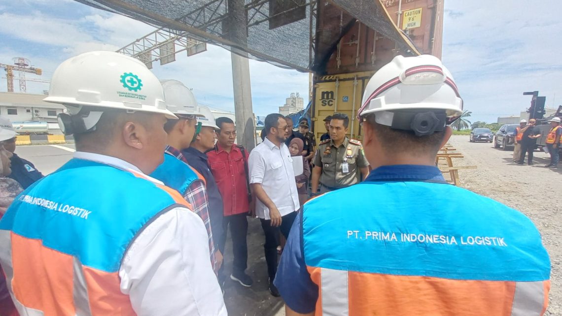 DPRD Medan tinjau pembangunan terminal peti kemas diarea milik PT Pelindo Regional 1 Belawan di Jln Raya Pelabuhan, Bagan Deli, Medan Belawan. (Foto Romulo)