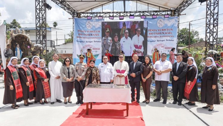 Wali Kota Pematangsiantar Wesly Silalahi SH MKn dan Kapolres Pematangsiantar AKBP Sah Udur T.M. Sitinjak SH. SIK. MH hadiri Syukuran 100 Tahun Kongregasi Suster Fransiskan Santa Lusia (KSFL) di Indonesia