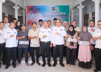 Walikota Tanjungbalai Mahyaruddin Salim Berikan Bantuan Bedah Rumah kepada 50 Warga dari 3 Kecamatan