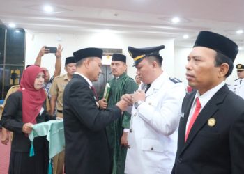 Wali Kota Tanjungbalai, Mahyaruddin Salim secara resmi melantik dan mengukuhkan para pejabat Pimpinan Tinggi Pratama, Administrator dan Pengawas