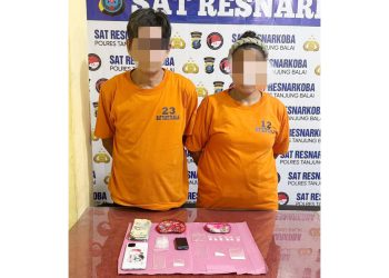 tersangka, M alias N dan S alias T beserta barang bukti