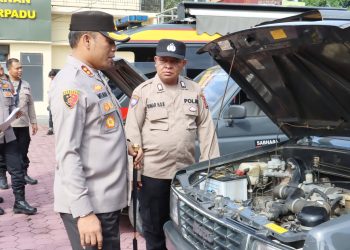 Kapolres Tanjungbalai AKBP Welman Feri, S.I.K. M.I.K, melakukan pengecekan langsung kondisi dan kelayakan kendaraan dinas