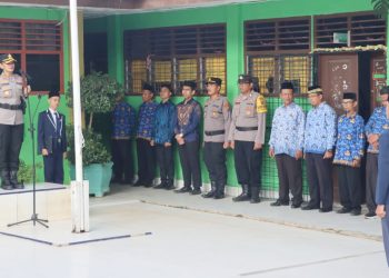 Kapolres Pematangsiantar AKBP Sah Udur T.M. Sitinjak SH. SIK. MH hadir menjadi pembina upacara