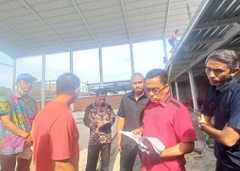 Lapangan Padel di Jalan H. Adam Malik Kelurahan Silalas Kecamatan Medan Barat yang ditinjau oleh Komisi 4 DPRD Medan. (Foto Ist)