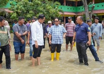 Banjir yang mengepung Kota Medan akibat hujan (Foto Ist)