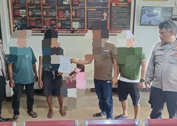 personil piket SPKT dan Penjagaan menyelesaikan dugaan pencurian dengan problem solving