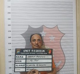Pelaku pencurian instalansi listrik di RSU Ananda Putri Medan. (Foto Ist)