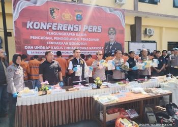 Kapolres Pematangsianțar AKBP Sah Udur T.M. Sitinjak SH. SIK. MH pimpin langsung Konfrensi pers