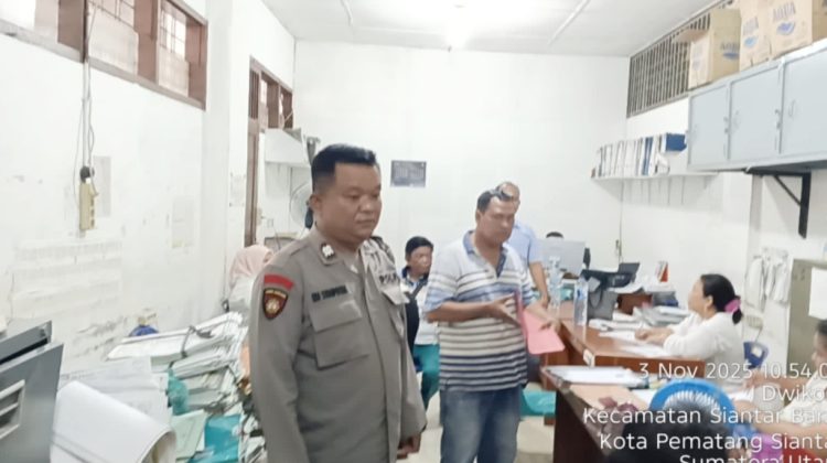Kasub sektor Aiptu Edi Syahputra SH Monitoring kegiatan registrasi pendataan dan penempatan pedagang gedung 4 Pasar Horas