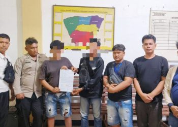 Kedua belah pihak saat berdamai di Polseķ Siantar Utara