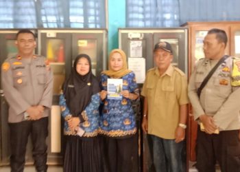 Kapolseķ TBU IPTU Sawal Simanjuntak, SH melaksanakan kegiatan sosialisasi di SMP Negeri Satu Atap