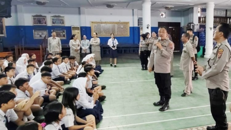 Kabag SDM AKP Mara Lidang Lidang Harahap sosialisasi penerimaan murid baru SMA Kemala Taruna Bhayangkara di SMP Sultan Agung