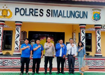 Pengurus DPC GAMKI Simalungun saat audiensi dengan Kapolres AKBP Marganda Aritonang