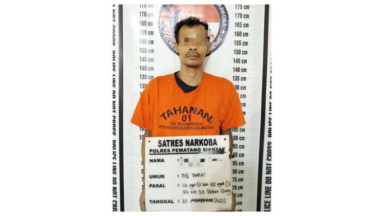 Tersangka DZS alias Diki