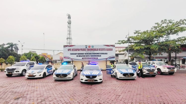 Mobil dinas Sat Lantas Polres Tanjungbalai