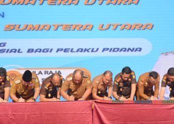 Wali Kota Tanjungbalai, Mahyaruddin Salim Penandatanganan MoU Pidana Kerja Sosial dengan Kejari Tanjungbalai