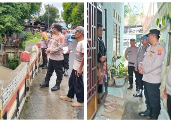 Kapolseķ Siantar Selatan IPTU Priston Simbolon bersama PS.Kanit Binmas Aiptu Panogaran Manurung, PS. Kanit Propam Bripka Fai J Silalahi dan Personil Bhabinkamtibmas monitoring situasi debit air aliran arus sungai