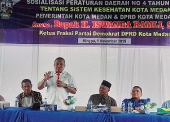 Anggota DPRD Medan, Iswanda Ramli saat menggelar sosialisasi Peraturan Daerah (Perda) Kota Medan No 4 Tahun 2012 tentang Sistem Kesehatan Kota. (Foto Ist)