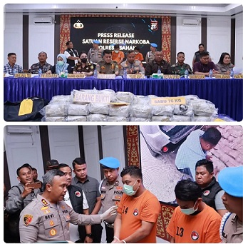 Kapolres Asahan AKBP Revi Nurvelani saat paparan atas tertangkapnya dua kurir narkoba yang membawa 76 Kg sabu tujuan Palembang. (Foto Ist)