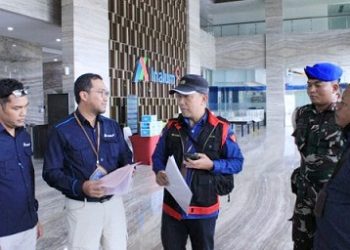 Tim penyidik Pidsus Kejati Sumut melakukan penggeledahan di Kantor PT Inalum. (Foto Ist)