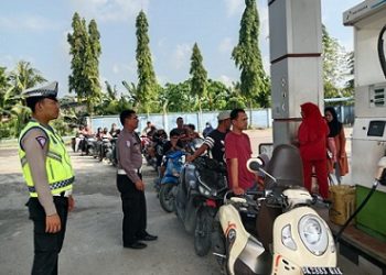 Personil Sat Lantas Polres Tanjungbalai Patroli ke SPBU