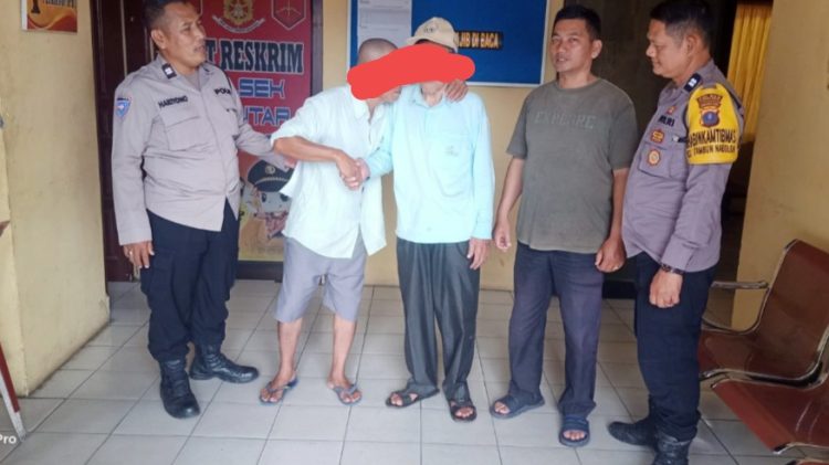 IJS dan bapaknya MWS saat berdamai di Polseķ Siantar Martoba