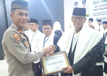 Kabag SDM Kompol H.E. Sidauruk, S.H. M.H dalam Pembukaan Musda MUI Kota Tanjungbalai ke VII Tahun 2025.