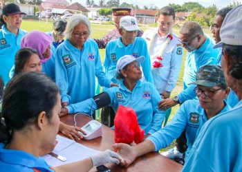 Wali Kota Pematangsiantar Wesly Silalahi SH MKn diwakili Staf Ahli Bidang Pembangunan Muhammad Hamdani Lubis SH, di acara Gebyar Lansia Kecamatan Siantar Marihat Kota Pematangsiantar Tahun 2025