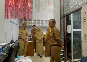 Wali Kota Tanjungbalai, Mahyaruddin Salim Sidak Dinas Kesehatan