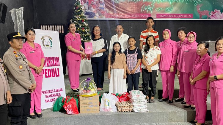 Bhayangkari Cabang Tanjungbalai Berikan Bansos di Panti Asuhan