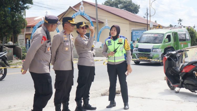 Kapolres Pematangsiantar AKBP Sah Udur T.M. Sitinjak SH. SIK. MH bersama Wakapolres Kompol Budiono S. SH. MH, Kabag Ops AKP Ilham Harahap SH. MH dan Kasat Lantas IPTU Friska Susana SH pengecekan lokasi Outer Ring Road