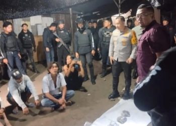 Kapolrestabes Medan Kombes Pol Dr. Jean Calvin Simanjuntak menggerebek sarang narkoba di Jalan Jermal XV, Gang Kasih dan Gang Pahlawan, Desa Amplas, Kecamatan Medan Denai, (Foto Ist)