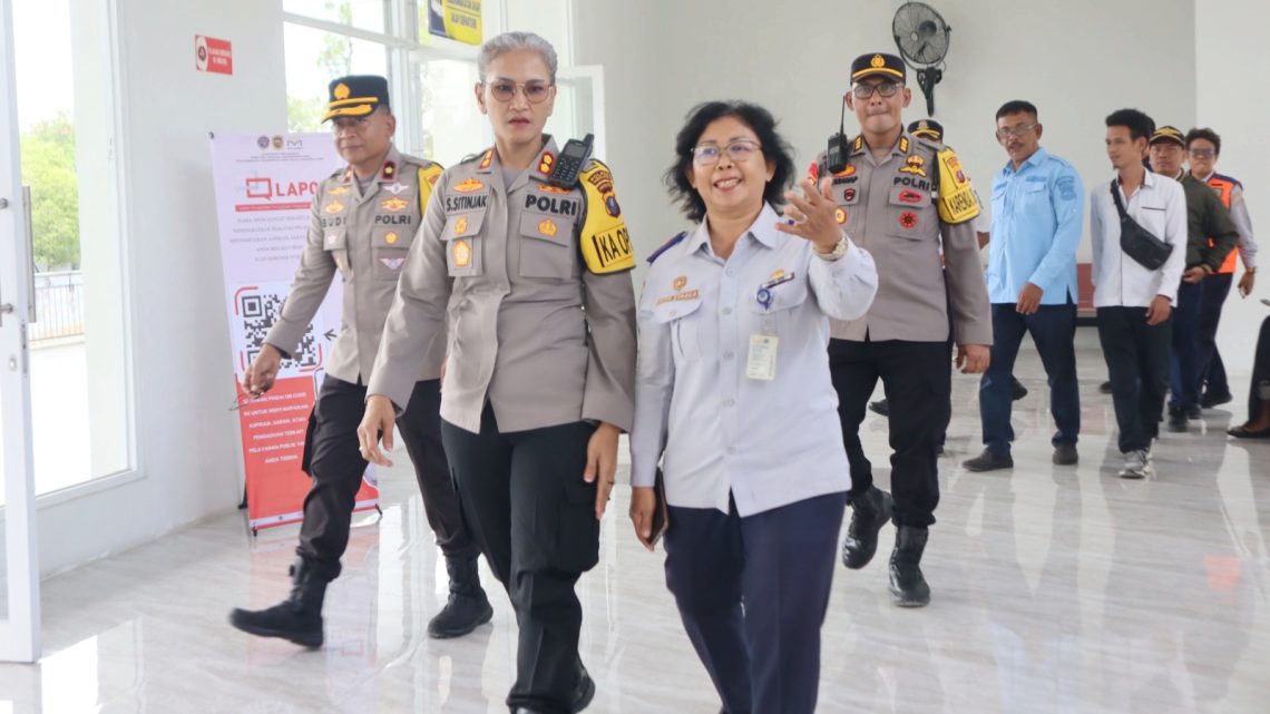 Kapolres Pematangsiantar AKBP Sah Udur T.M. Sitinjak SH. SIK. MH melakukan pengecekan kesiapan Terminal Tanjung Pinggir