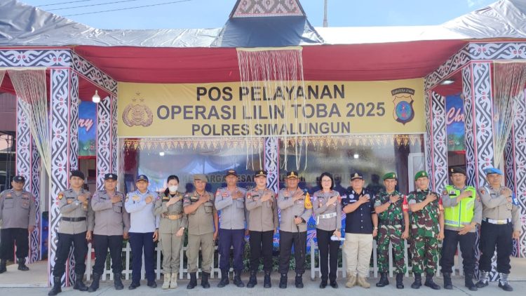 Kapolres Simalungun AKBP Marganda Aritonang, SH, SIK, MM cek Pos Yan Terpadu Pelabuhan Tiga Ras
