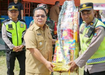 Wali Kota Pematangsiantar Wesly Silalahi SH MKn bersama Forkopimda saat kunjungi Pos Pelayanan