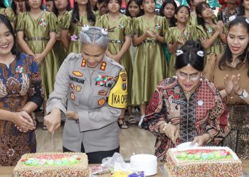 Kapolres Pematangsianțar AKBP Sah Udur T.M. Sitinjak SH. SIK. MH hadiri Perayaan Natal Tim Penggerak PKK Pematangsiantar dan Perayaan Hari Ibu Tahun 2025