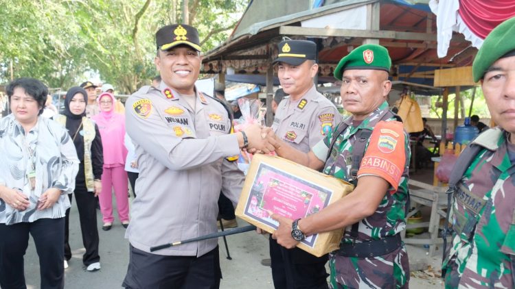 Kapolres Tanjungbalai AKBP Welman Feri, S.I.K. M.I.K bersama Forkopimda) pengecekan sejumlah Pos Pam dan Yan