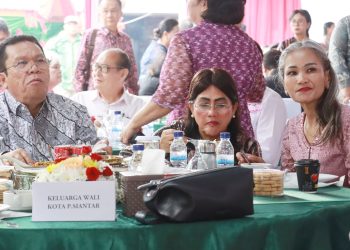 Kapolres Pematangsiantar AKBP Sah Udur T.M. Sitinjak SH. SIK. MH hadiri Open House di Rumdis Walikota Pematangsiantar