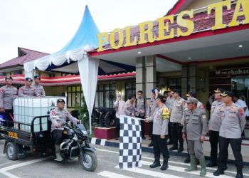 Wakapolri Komjen Pol Dedi Prasetyo kunjungan kerja peninjauan penanganan pascabencana ke Kabupaten Tapteng. (Foto Ist)