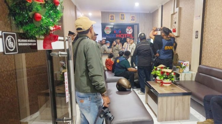 Pemko Tanjungbalai saat razia pekat