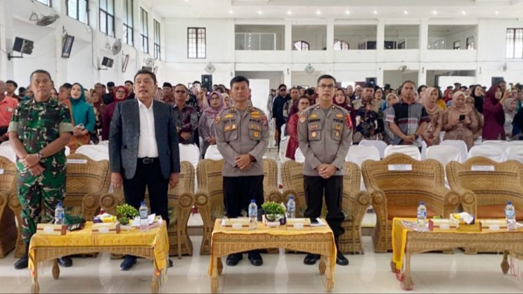 Kabag Ren KOMPOL Hilton Marpaung, S.Sos hadiri Wisuda Sarjana dan Magister USI Periode II Tahun 2025