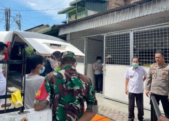 Kapolseķ Siantar Timur IPTU Edy J.J. Manalu SH. MH pimpin olah TKP