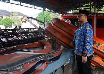 Wakil Wali Kota Tanjungbalai, Muhammad Fadly Abdina meninjau rmada penanganan bencana milik BPBD Kota Tanjungbalai.
