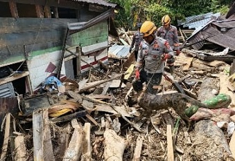 Tim gabungan Unit K9 SAR Mabes Polri, Unit K9 Polda Sumut. (Foto Ist)