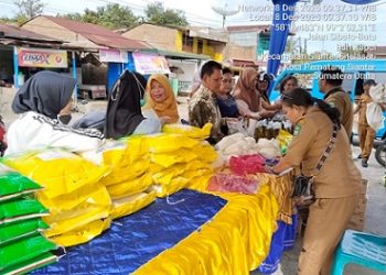 Pemko Pematangsiantar menggelar Pasar Murah Menghadapi Hari Besar Keagamaan Nasional (HBKN) Natal 2025 dan Tahun Baru 2026